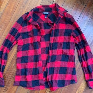 Lands’ End black/red flannel shirt